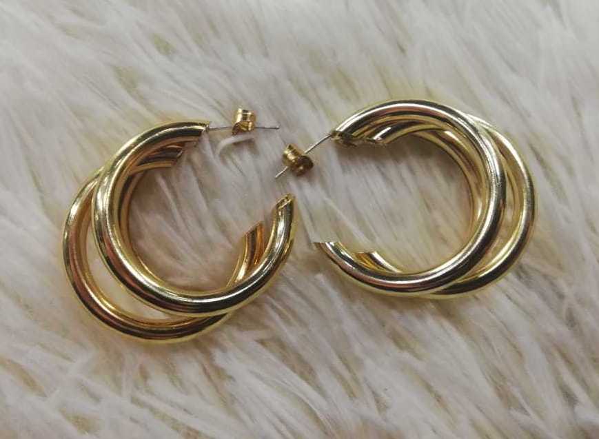 <span style="font-weight: bold; font-style: italic;">Arracadas Oh Lá Lá&nbsp;</span>