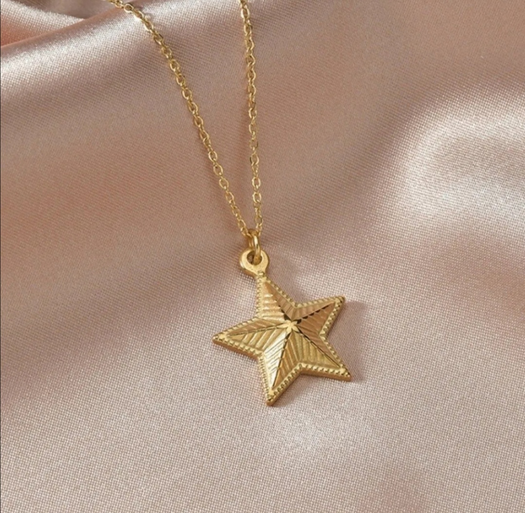 <span style="font-weight: bold; font-style: italic;">Collar Estrellita&nbsp;</span>