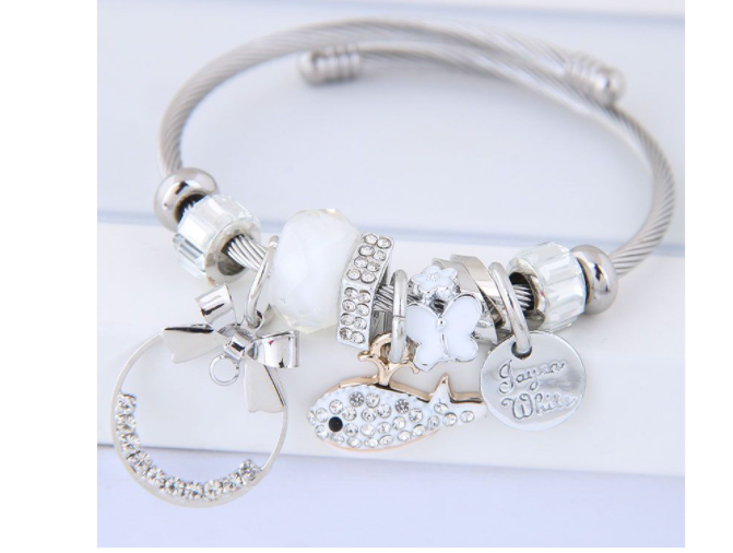 <span style="font-weight: bold; font-style: italic;">Brazalete Marina</span>